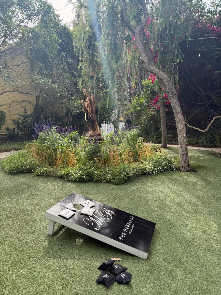 Custom cornhole lawn games